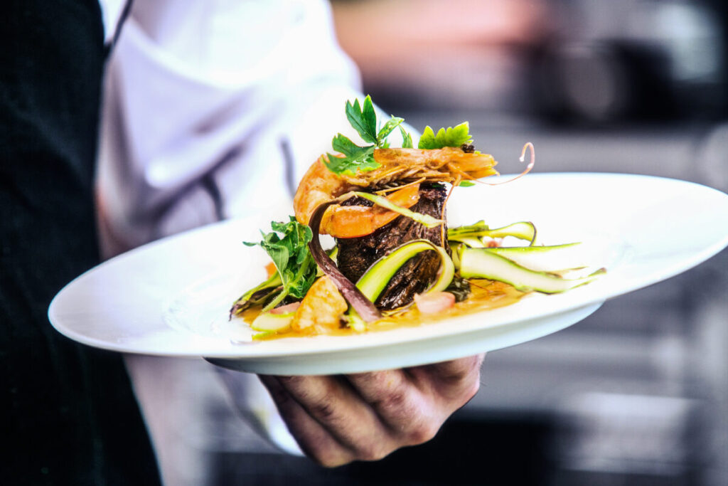 Creek Valley Eats: A Foodie’s Guide to the Best Restaurants and Hidden Gems in Edina’s Charming Neighborhood